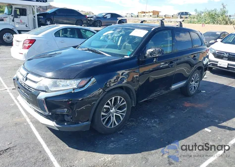 2018 Mitsubishi Outlander Es z USA, uszkodzony, nr VIN JA4AD2A32JZ005141
